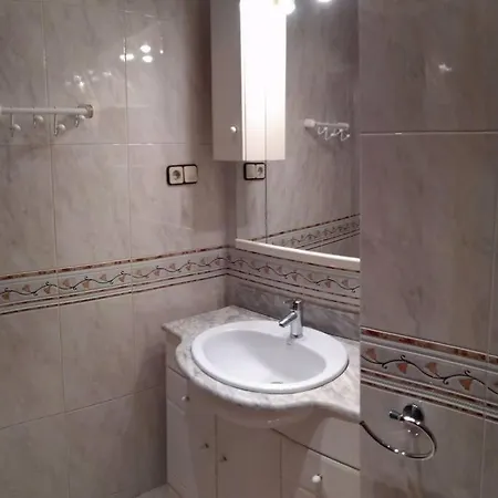 Apartment En Zona Residencial Cerca Del Guggenheim Bilbao